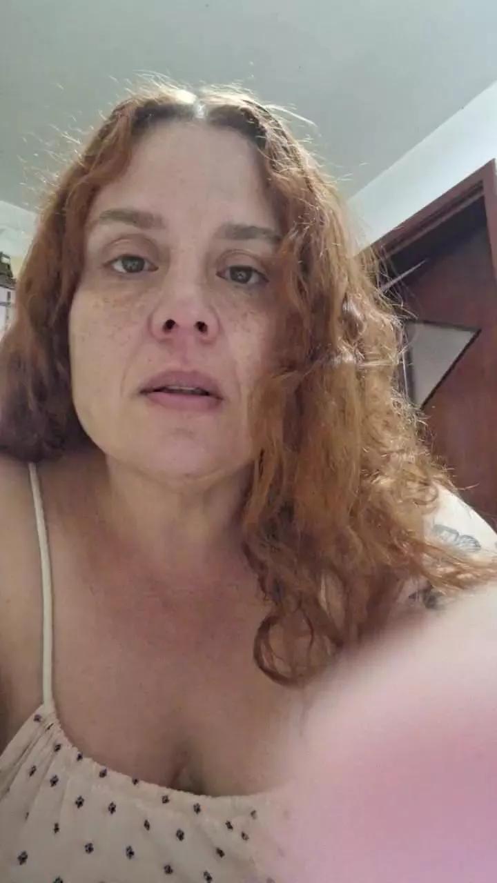 Yaya2065 on Cam4 