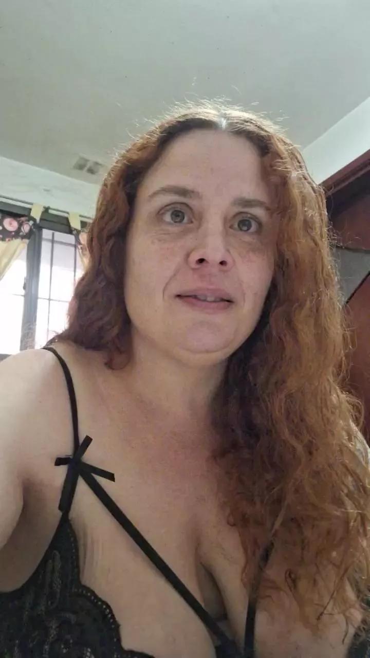 Yaya2065 on Cam4 