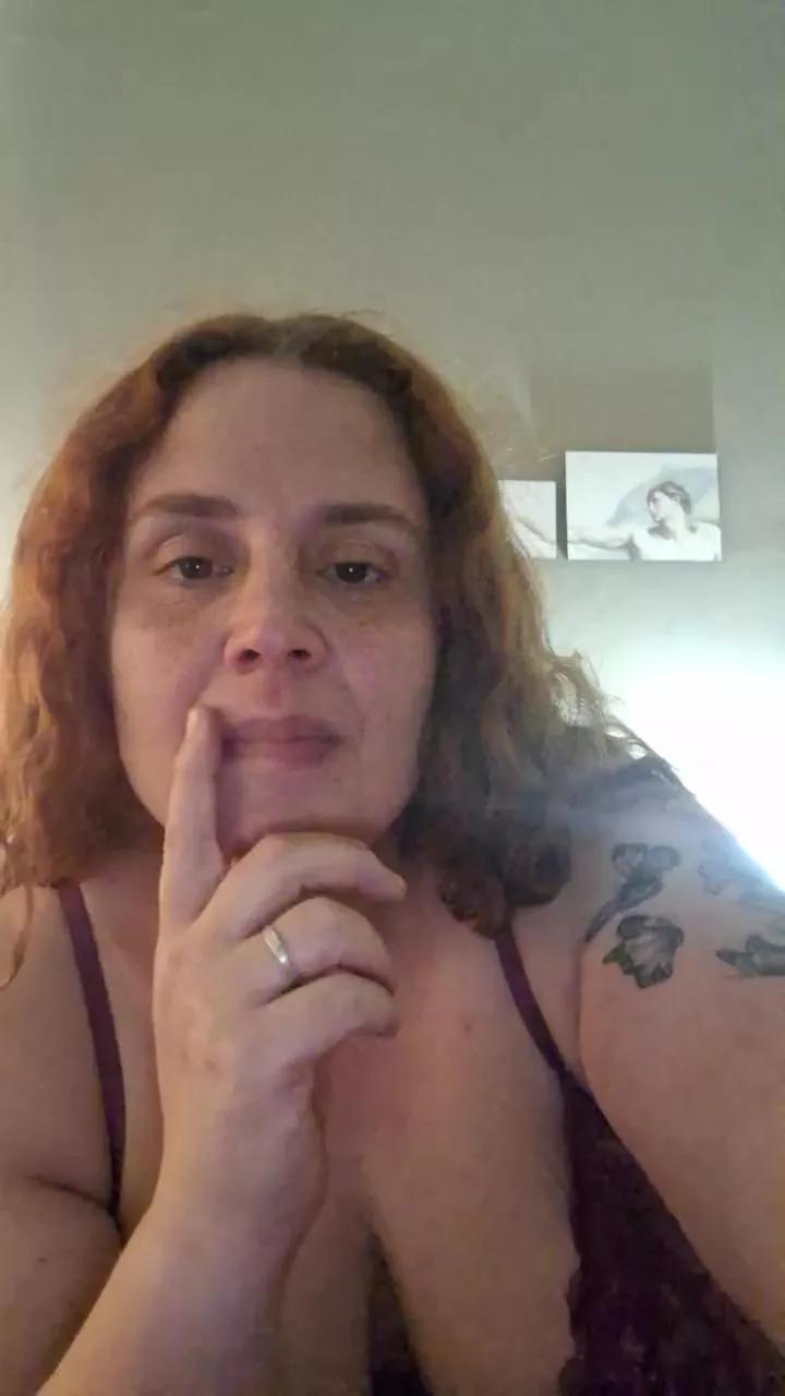 Yaya2065 on Cam4 