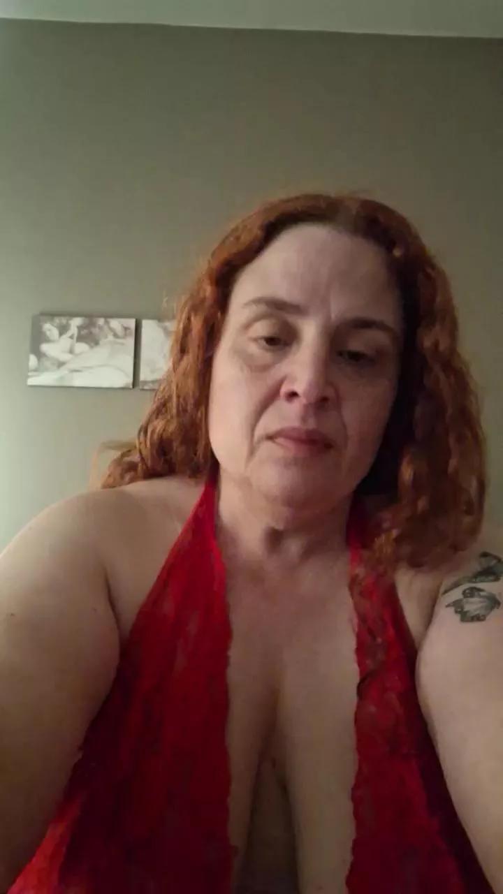 Yaya2065 on Cam4 