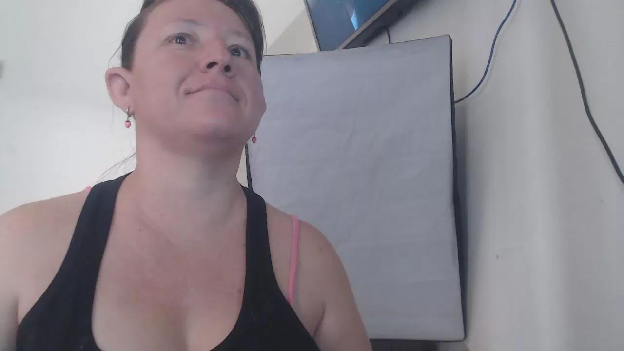 Yohis_Kiut25 on Cam4 