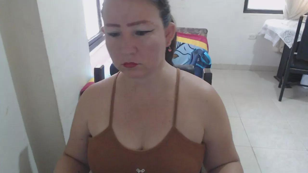 Yohis_Kiut25 on Cam4 