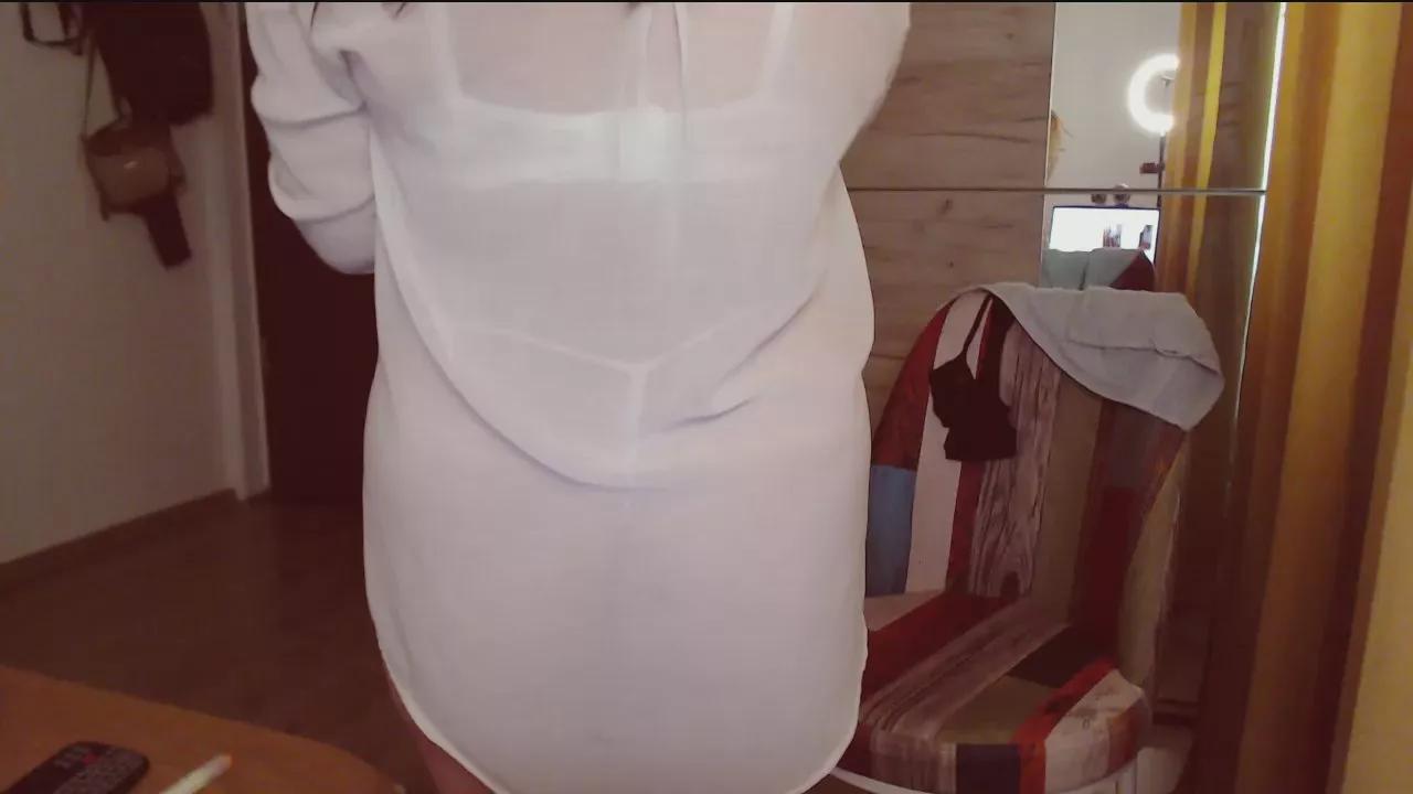 Yoli_Morena on Cam4 