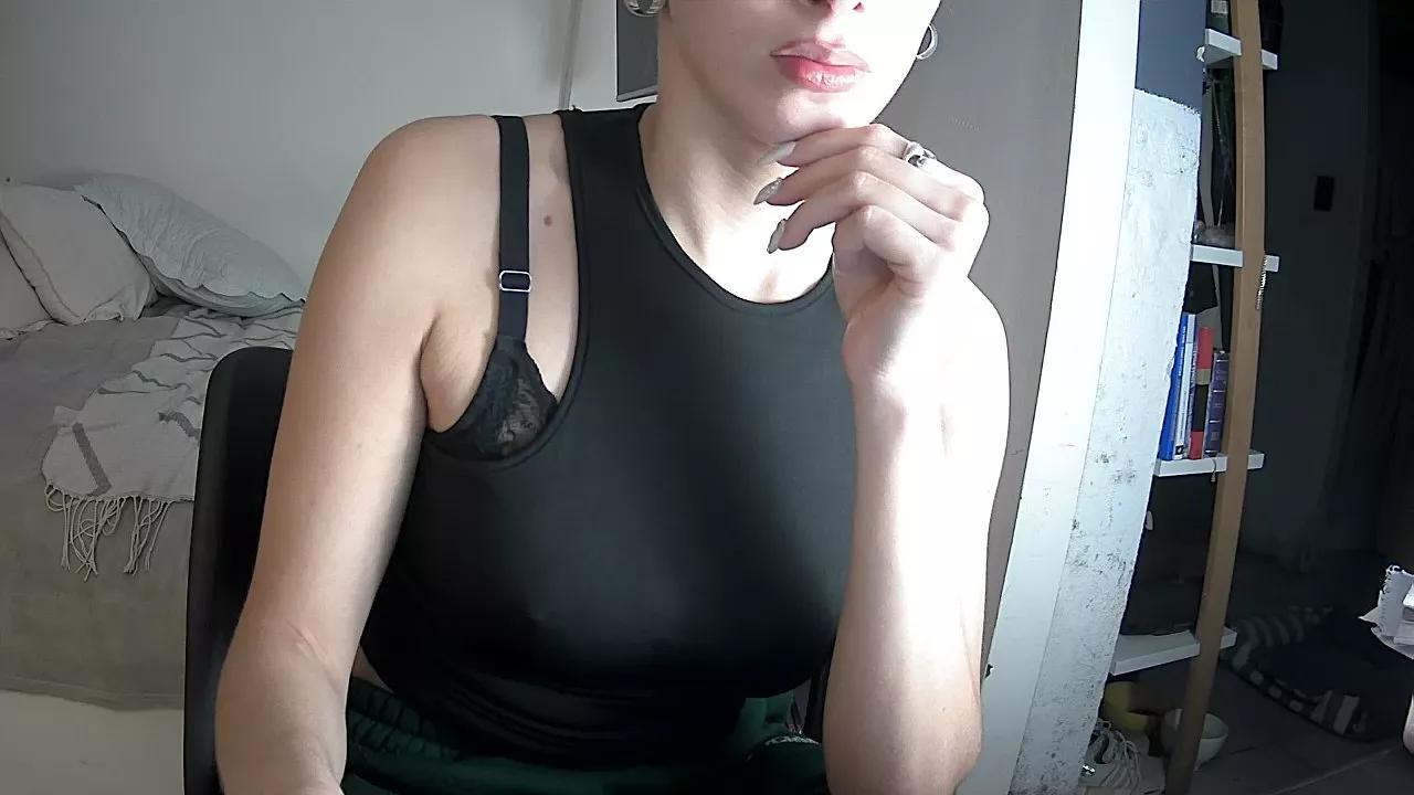 YouBiancaxxx on Cam4 
