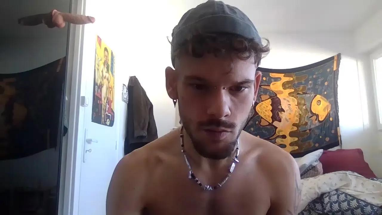 Try cute camslut Yourb0i yourb0i from Cam4