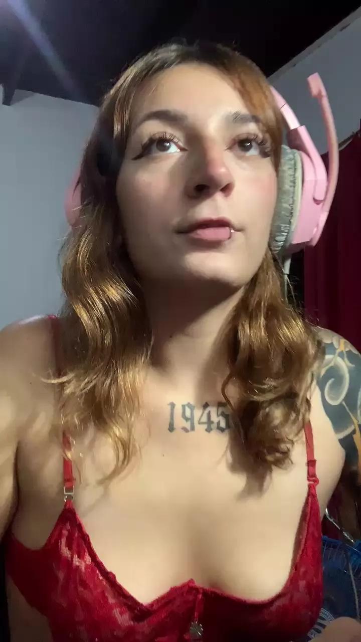 yourbabyyy on Cam4 