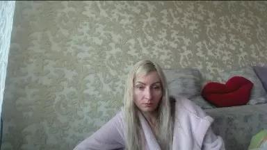 Offline Yourrealgirl on Cam4