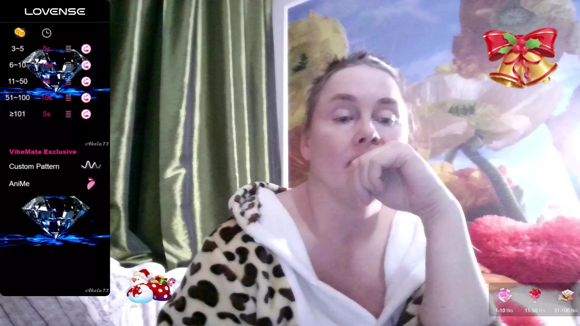 Yoursexkroshka on Cam4 