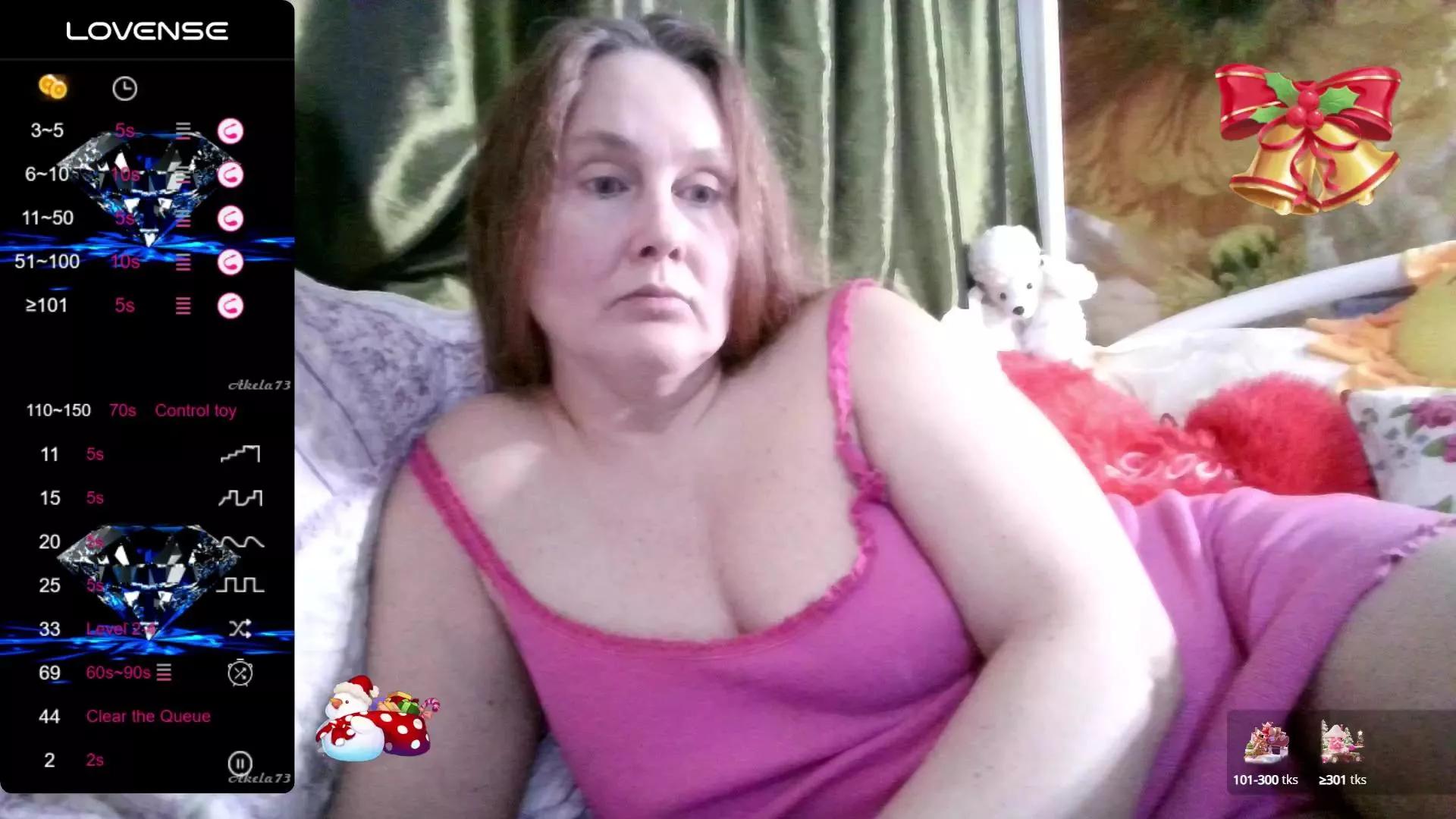 Yoursexkroshka on Cam4 