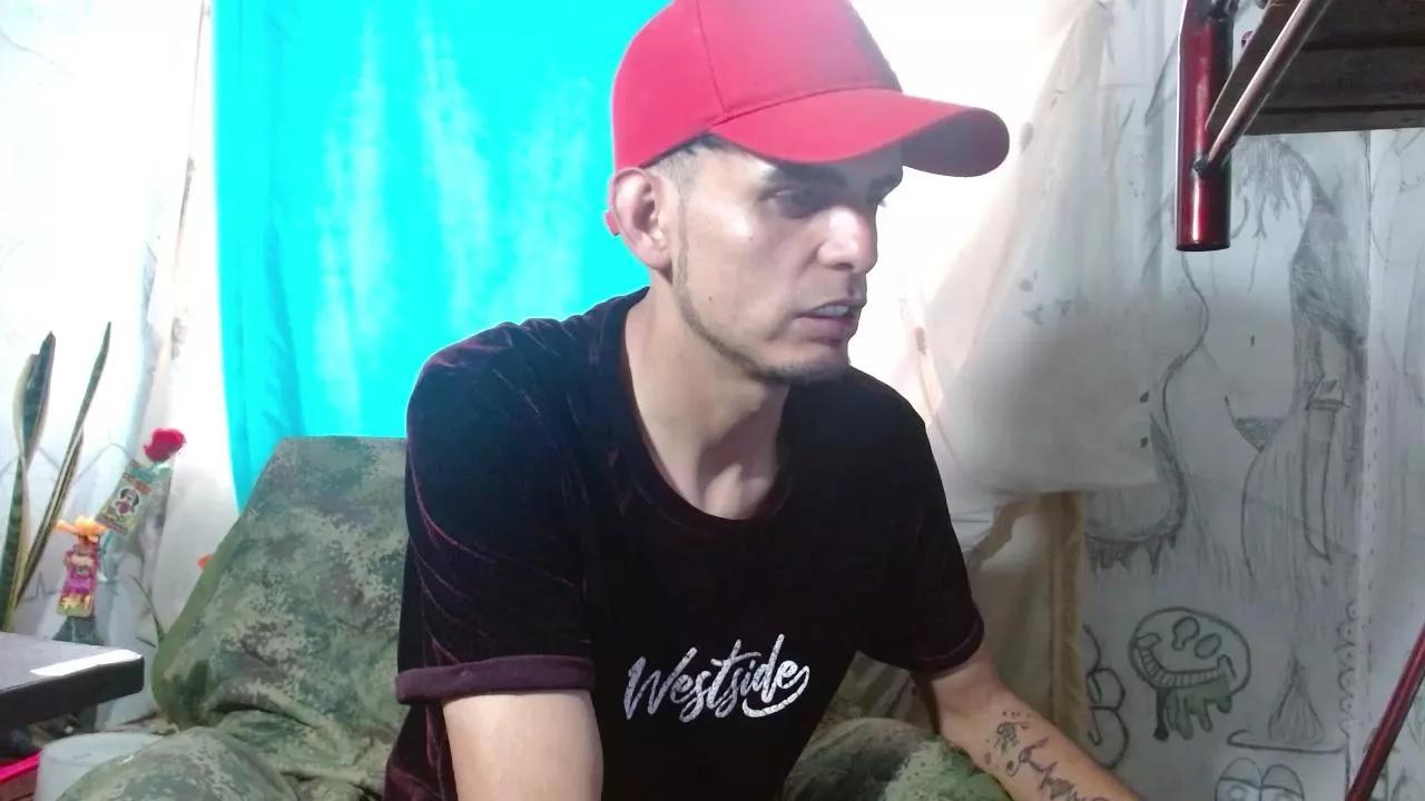 yourskinnyboy on Cam4 