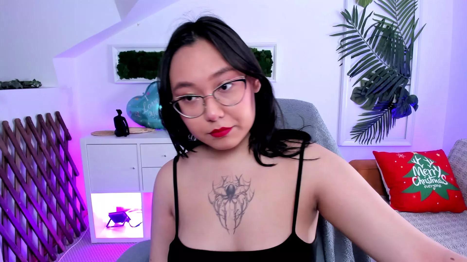 YukiLewd on Cam4 