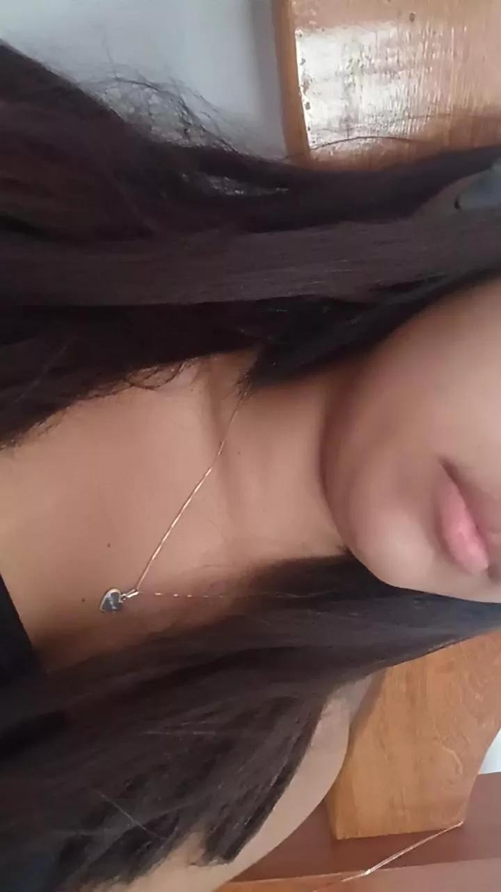 Yumjad on Cam4 