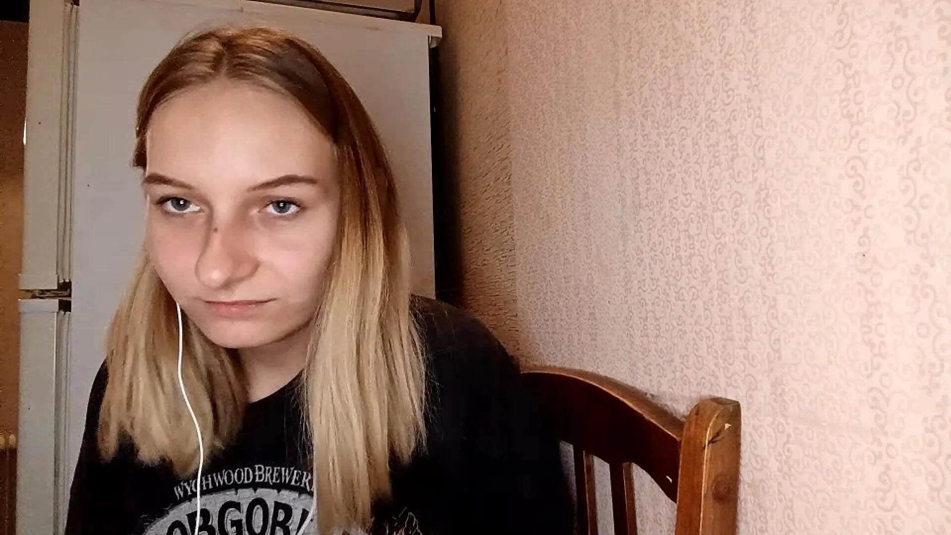 YvonneCrowley from Cam4