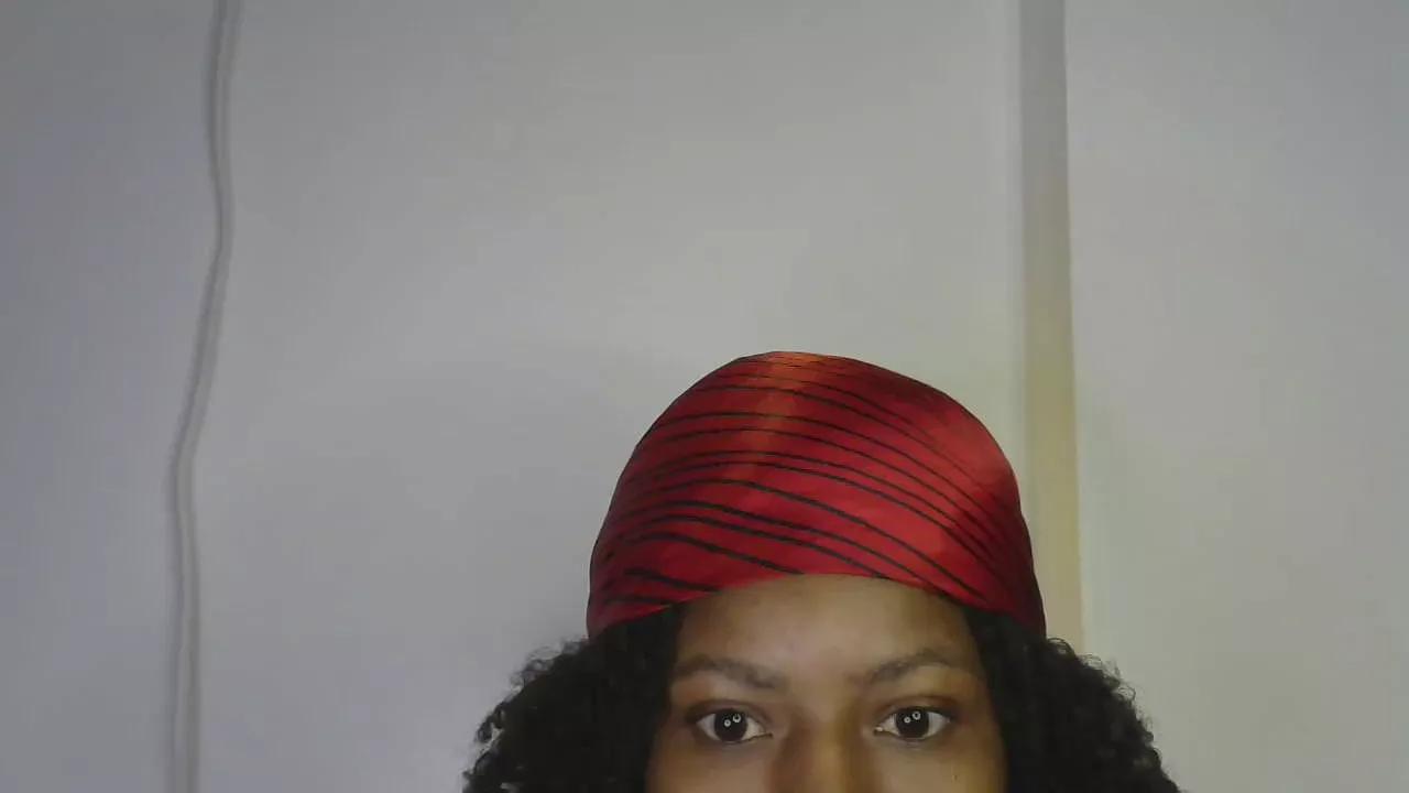 Zurifoll on Cam4 