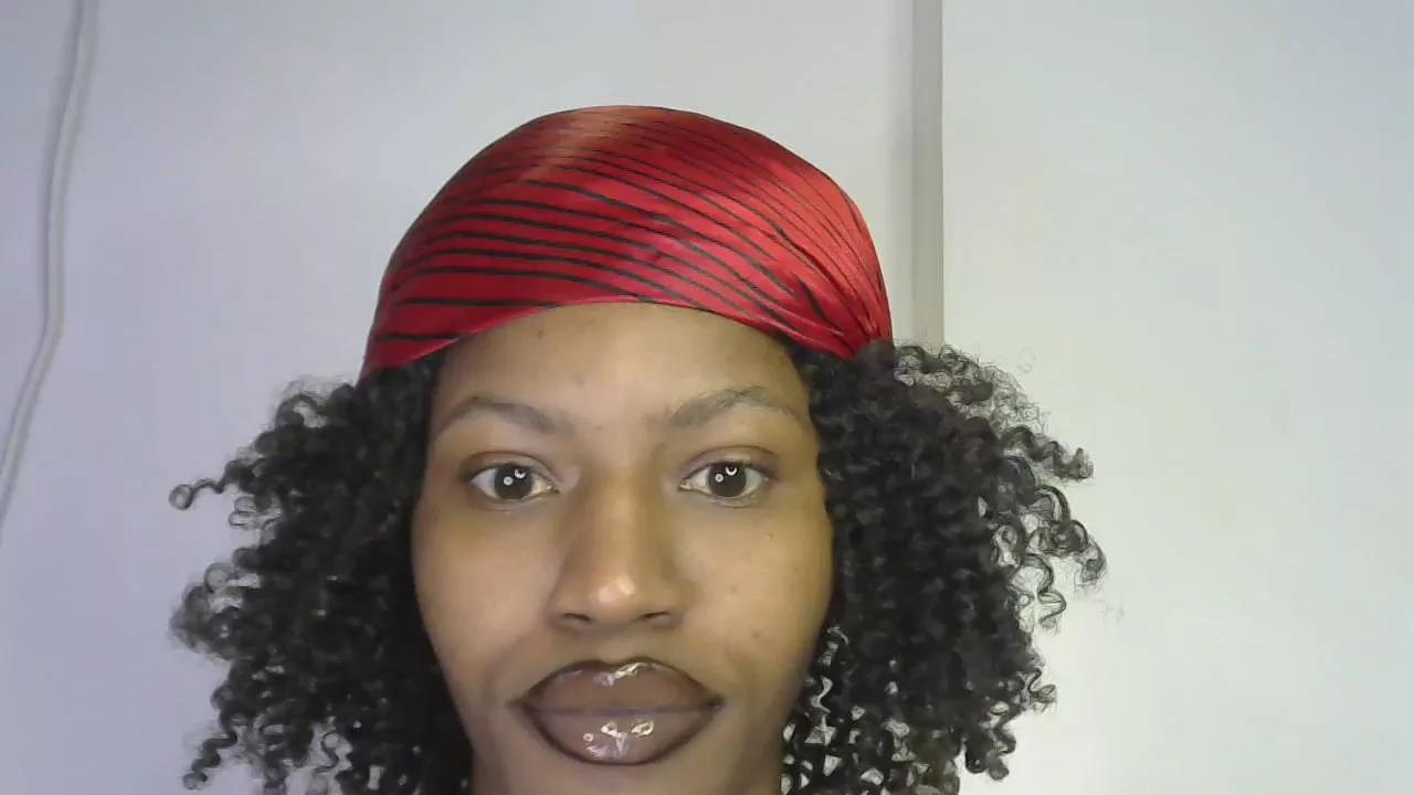 Zurifoll on Cam4 