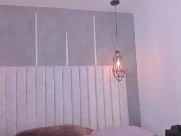 Freechat _huge_boobs_ebony on Chaturbate