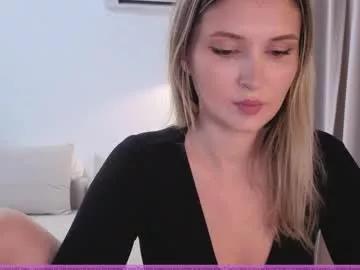 Freechat aalliyahh on Chaturbate