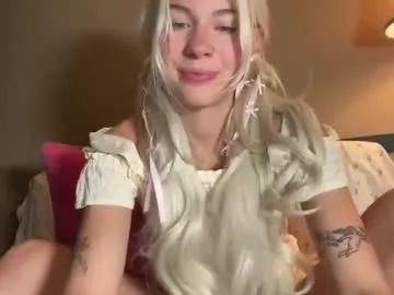 Freechat annieangel18 on Chaturbate