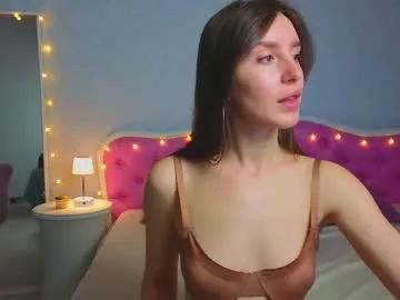 Freechat ariana_petite on Chaturbate