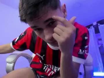 Freechat aron_boyy on Chaturbate