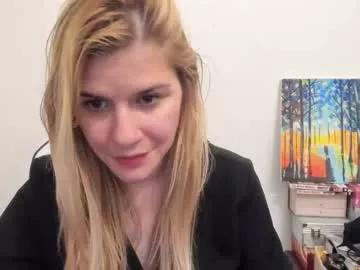 Freechat artsyandcraftsy_ on Chaturbate