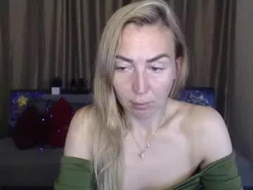 Freechat ay_kiss_jully on Chaturbate