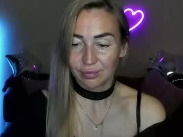 Freechat ay_kiss_jully on Chaturbate