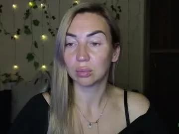 Freechat ay_kiss_jully on Chaturbate