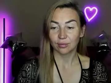 Freechat ay_kiss_jully on Chaturbate