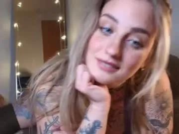 Watch Chaturbate's Bambidear420 bambidear420 from Chaturbate