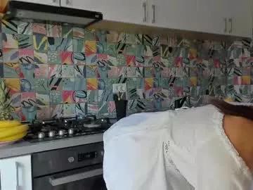 Freechat bella_hot77 on Chaturbate