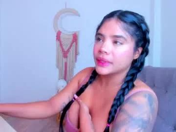 Freechat carolinalovehot on Chaturbate