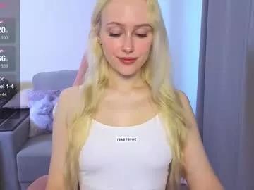 Freechat caseylabow on Chaturbate