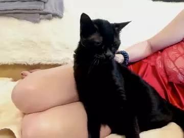 Freechat catnips_cabaret on Chaturbate