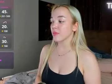 Freechat christy_little on Chaturbate