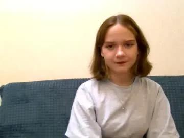 Discover naked performer Clementinaaures clementinaaures from Chaturbate