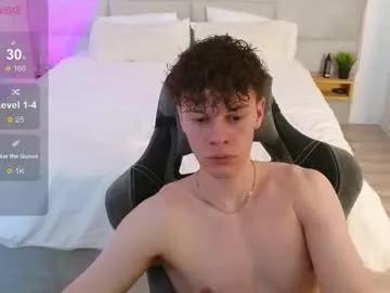 Freechat cute_thomas on Chaturbate