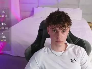 Freechat cute_thomas on Chaturbate
