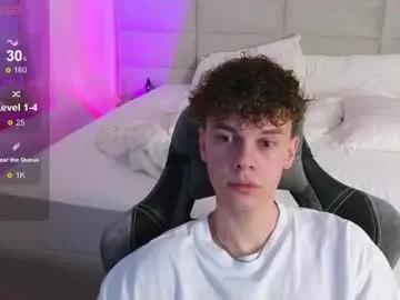 Freechat cute_thomas on Chaturbate