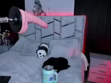 Freechat daniphoenixx on Chaturbate