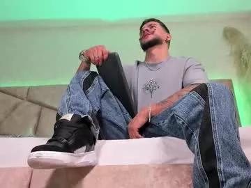 Freechat dickgriffith on Chaturbate
