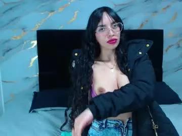 Freechat dolce_horny on Chaturbate