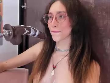 Freechat doll_bella_ on Chaturbate