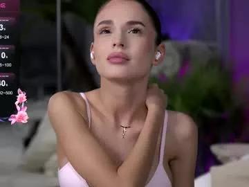 Freechat esmeainsley on Chaturbate