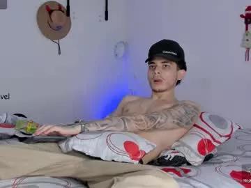 Freechat estivenvel on Chaturbate