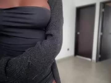 Freechat evelyn_jhonson3 on Chaturbate