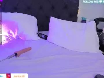 Freechat evelynhoward23 on Chaturbate