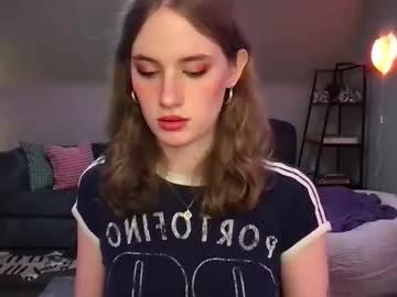 Freechat eviecam on Chaturbate