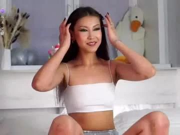 Freechat fallingflower on Chaturbate