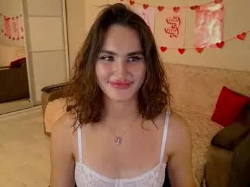 Freechat fridacure on Chaturbate